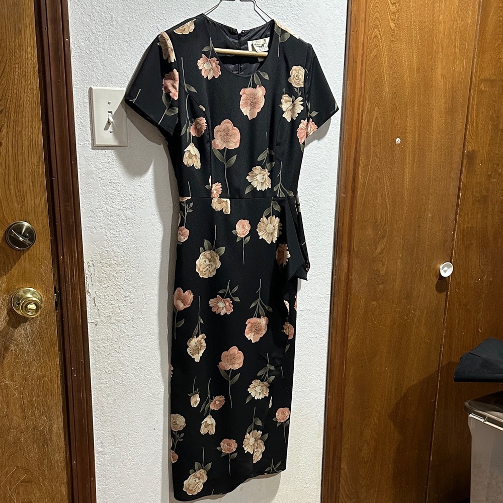 Petite Sophisticate Black Floral Midi Dress